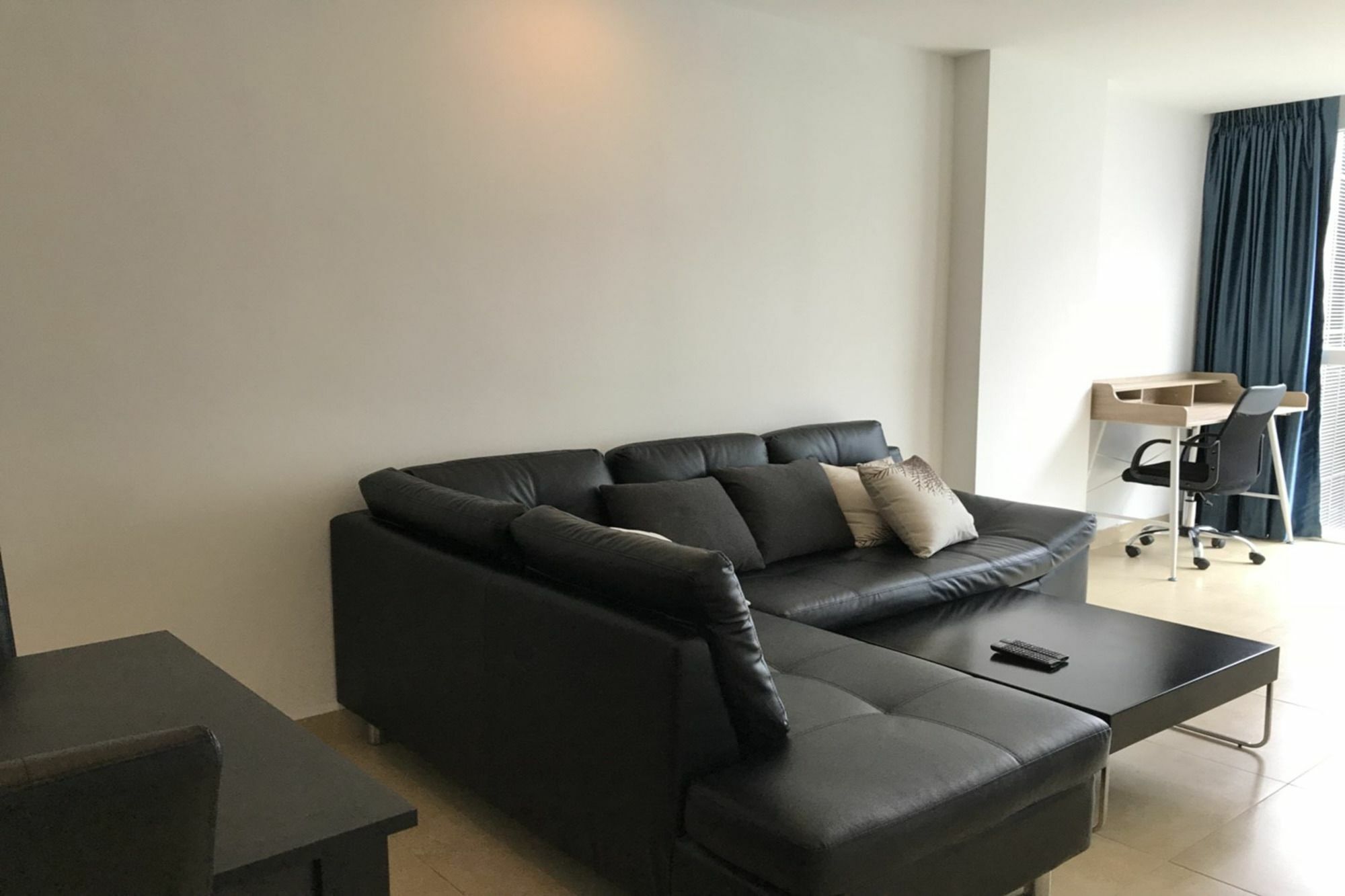Uplus Avenue Residence Pattaya Exterior photo